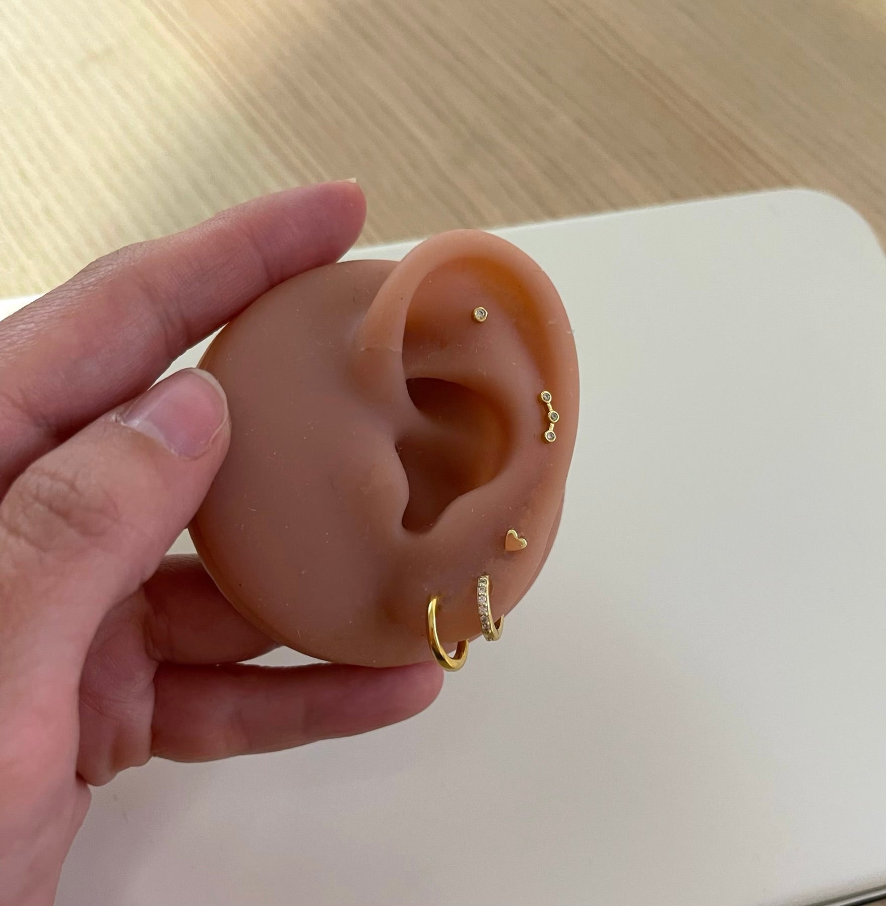 Super-Mini-Croix-Gold-Ohrringe