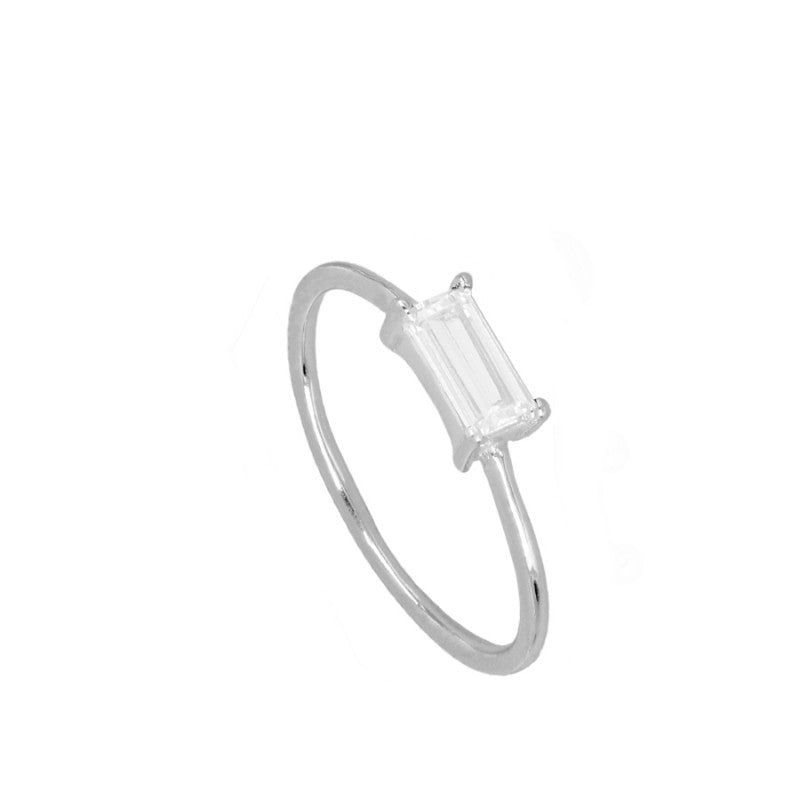Anillo Úrsula White Silver