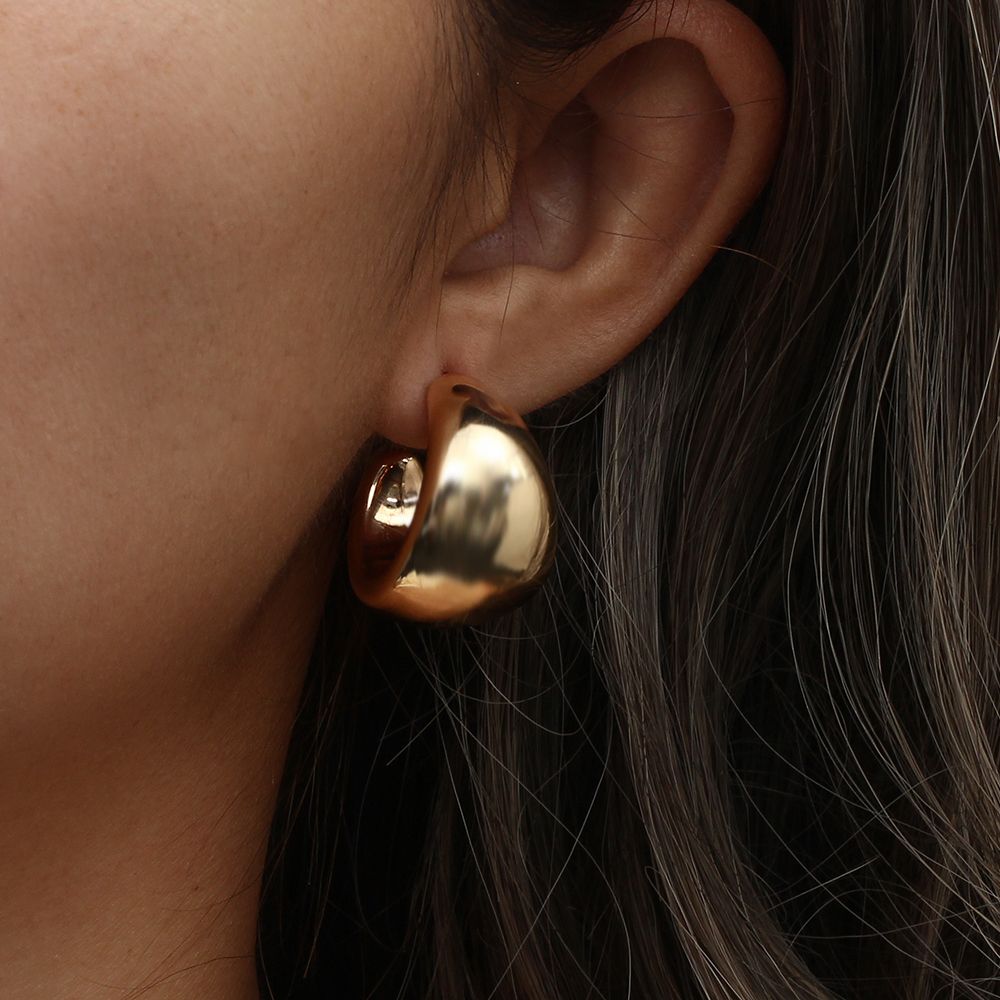 Dina Hoop Earrings